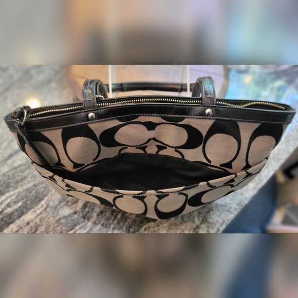 🏖️ SOLD New Coach Signature Black Canvas Stripe Tote Shoulder Bag - Picture 6 of 12